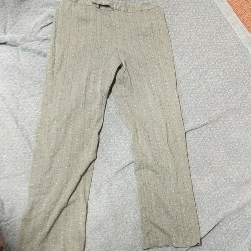 Patterned grey pants